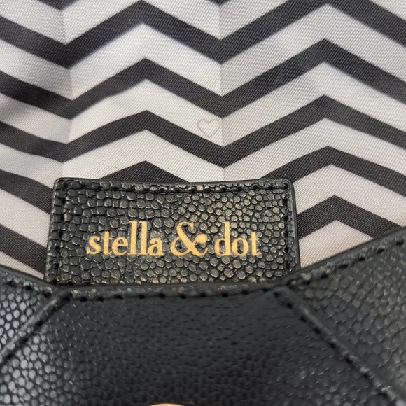 Stella and Dot Black Faux Leather Avalon Envelope Clutch Wristlet Gold Accents - Picture 5 of 5